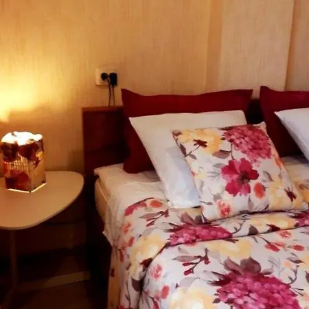 Apartamenty Czerwony Delfin Bed and breakfast *
